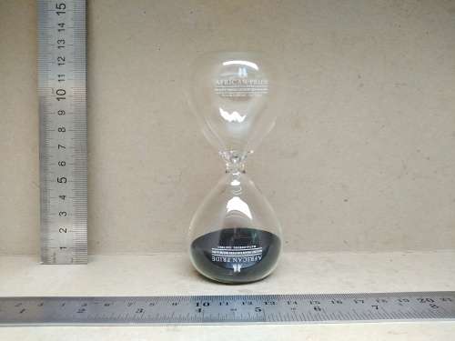 Stunning! African Pride - 5 Minute Black Sand Hourglass - 11.5cm