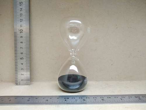 Stunning! African Pride - 5 Minute Black Sand Hourglass - 11.5cm