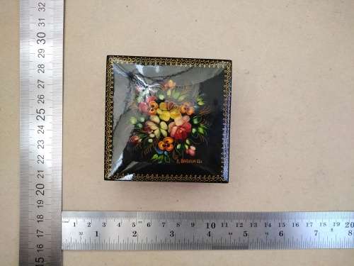 Vintage! Russian Fedoskino Black Lacquered Trinket Box