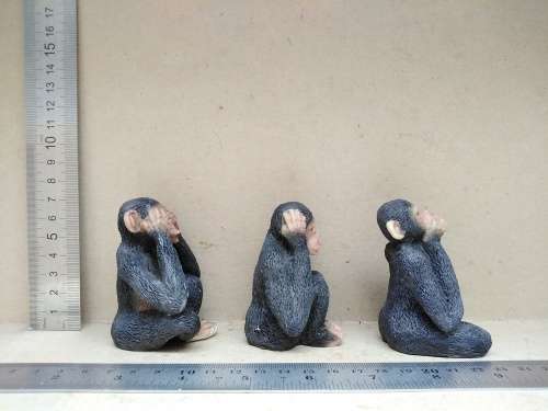 Vintage! Figurine Set Of The Three Wise Monkeys