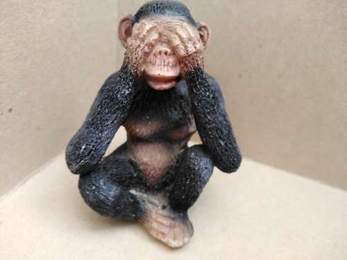 Vintage! Figurine Set Of The Three Wise Monkeys