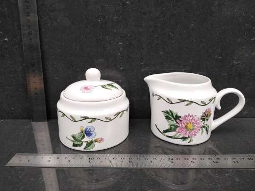 Vintage! Thailand - International China Company - Stoneware - Creamer And Sugar Bowl