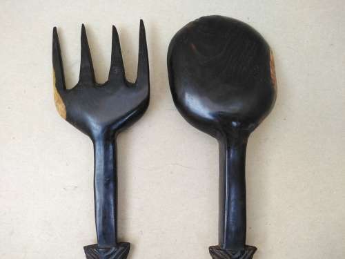 Africana! - Ebony - Set Of Wooden Salad Servers - Fish Handles 2