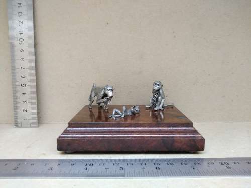 Vintage! Silver Metal Baboon Family Statuettes On Walnut? Wooden Base