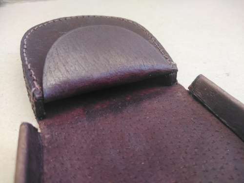 Vintage!  Italy - FURBA - Vera Pelle - Half-Moon Purse With Flap