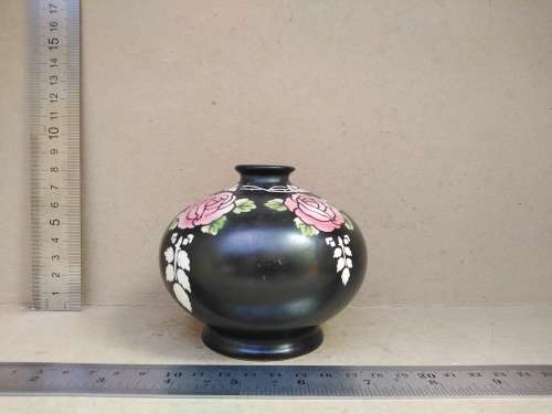 Antique! Shelley England - Rose - Art Deco Style - 1912 - 1920 - Matte Black - Small Roself Vase