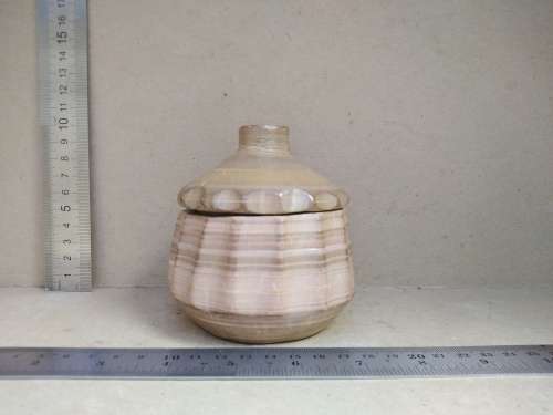 Vintage! Banded Ironstone - Hand Carved - Medium Round Scalloped - Lidded Trinket Box