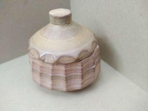 Vintage! Banded Ironstone - Hand Carved - Medium Round Scalloped - Lidded Trinket Box
