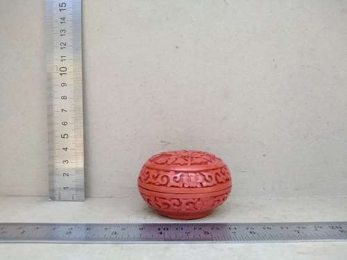 Vintage! Floral Carved Cinnabar And Black Lacquer Trinket Box