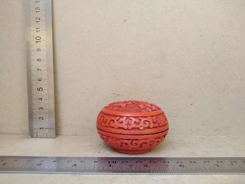 Vintage! Floral Carved Cinnabar And Black Lacquer Trinket Box
