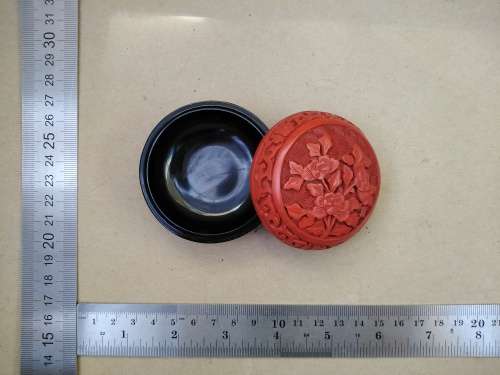 Vintage! Floral Carved Cinnabar And Black Lacquer Trinket Box