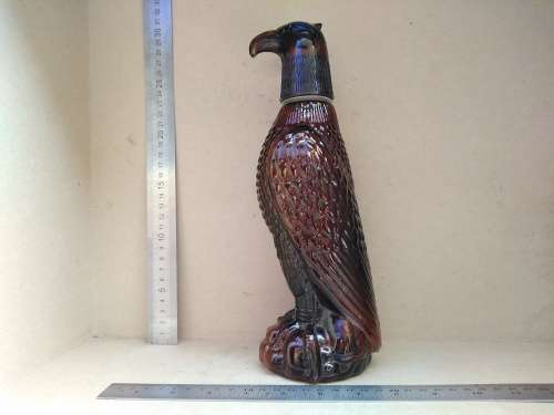 Vintage! Gold / Amber Eagle Decanter With 6 Glasses