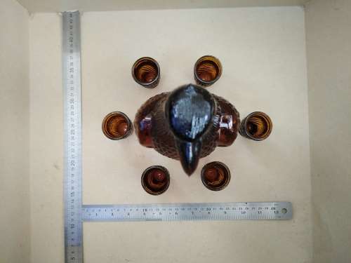 Vintage! Gold / Amber Eagle Decanter With 6 Glasses