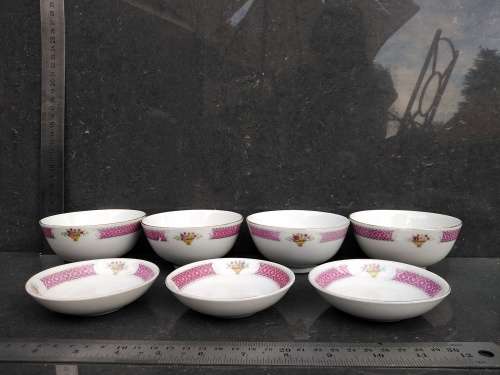 China - Porcelain - Pink Floral Pattern And Gold Gilding - Set Of 4 Rice Bowls And 3 Saucers