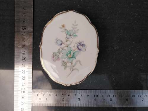Vintage! Porcelain - Floral With Gold Gilded Edge - Trinket Box