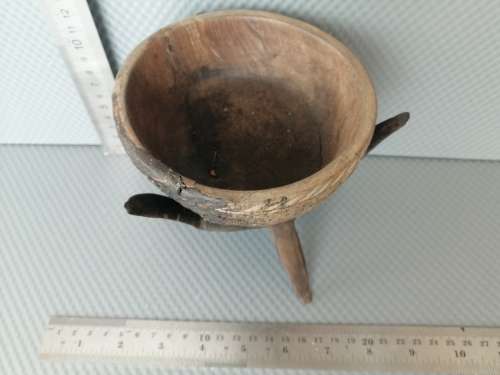 Africana! Hand Carved - Small - Interlocking Tripod Stand With Leaf Pattern Bowl
