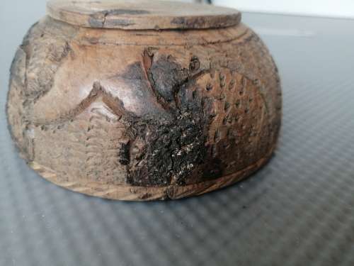 Africana! Hand Carved - Small - Interlocking Tripod Stand With Leaf Pattern Bowl