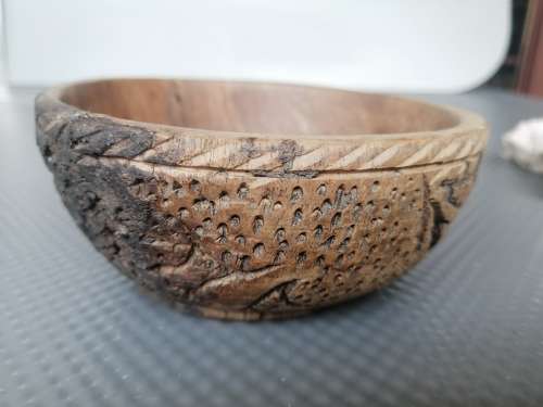 Africana! Hand Carved - Small - Interlocking Tripod Stand With Leaf Pattern Bowl