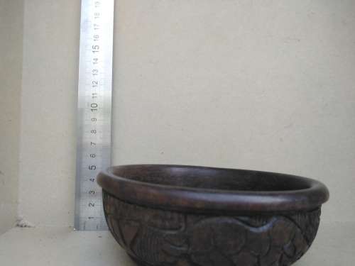 Africana! Hand Made - Small Carved Wooden Bowl - Giraffe / Rhino / Elephant