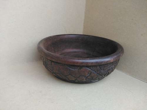 Africana! Hand Made - Small Carved Wooden Bowl - Giraffe / Rhino / Elephant