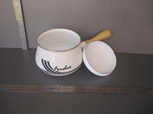 Vintage!  Wood Handle Enamel Fondue Pot.