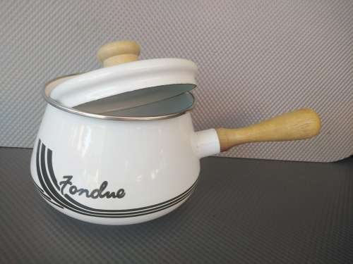 Vintage!  Wood Handle Enamel Fondue Pot.