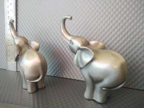 Vintage! Solid Pewter Pair Of Elephants
