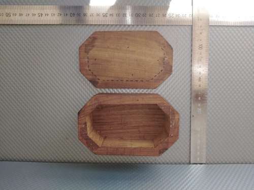 Vintage ! * Hand Made * Floral Inlay - Rustic Wooden - Jewelry / Trinket Box