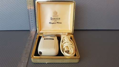 Vintage! ENGLAND - Ronson Supertrim Electric Shaver