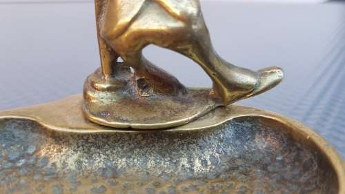 Vintage!  Brass Gentleman Leaning On A Lamppost At A Water Fountain.