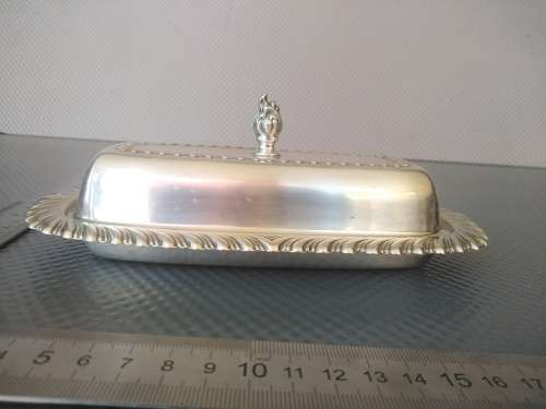 Vintage! Silver Plated Butter Dish With Lid & Glass Inner.