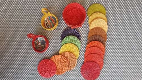 Vintage! Round Twisted Polypropylene Plastic Coasters