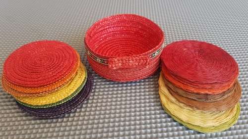 Vintage! Round Twisted Polypropylene Plastic Coasters