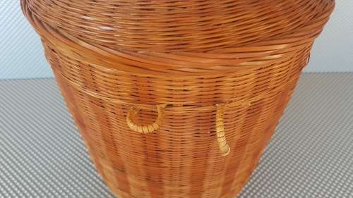 Vintage ! Woven Wicker /Rattan Basket With Lid