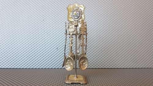 Vintage! Silver Plated Souvenir Spoons With Holder.
