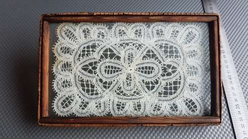 Vintage!  Wicker Serving Tray With Glass suspended Lace base.