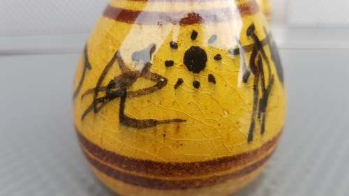 Vintage! - Hand Made - Pottery - Tribal Cave Drawing - Salt And Pepper Shakers