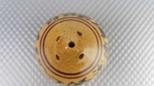 Vintage! - Hand Made - Pottery - Tribal Cave Drawing - Salt And Pepper Shakers