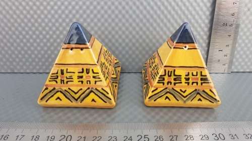 Vintage! - Hand Painted - Signed - Ceramic - Pyramid - Salt And Pepper Shakers
