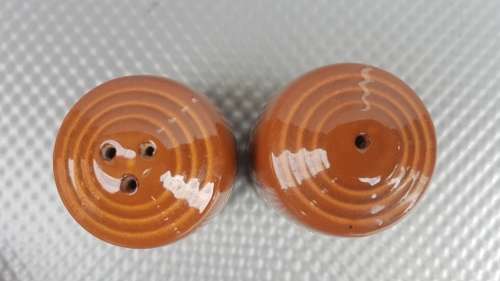 Vintage! - ENGLAND - Regina - Mid-Century Modern - Stoneware - Ringware - Salt And Pepper Shakers