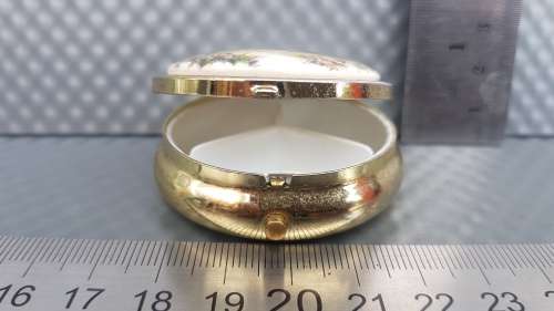 Vintage! Japan - Victorian - Round Hinged - Porcelain - Divided Pill Box