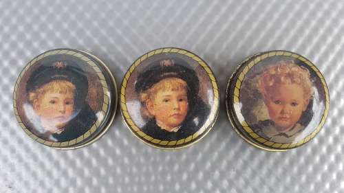 Vintage Bentley`s of London Chocolats A L`Orange Round Small Enjoy Tin 14g