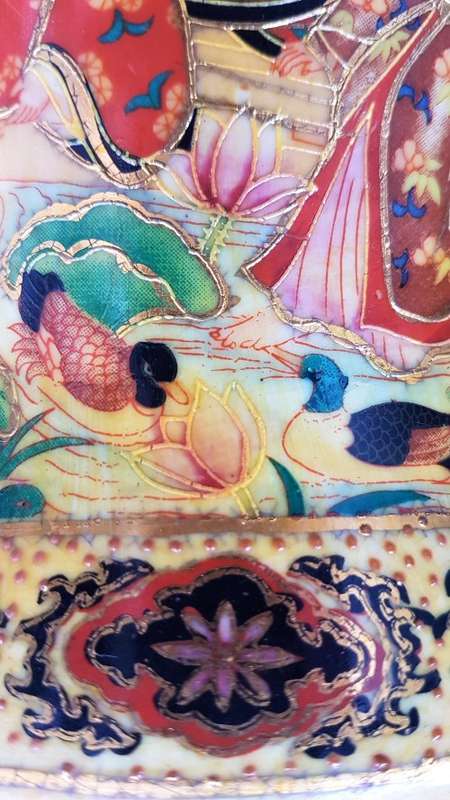 Vintage! Early-Mid Century Chinese Satsuma Style Vase.