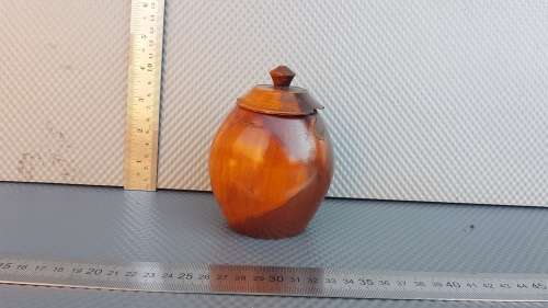 Vintage!  Wooden Pot-Barrel Vanity Pot With Lid.