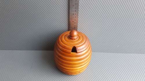 Vintage! Wooden Beehive Shaped Honey Jar With Lid.
