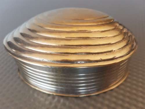 Vintage! Clam Shell Silver Plated Trinket Box With Lid.