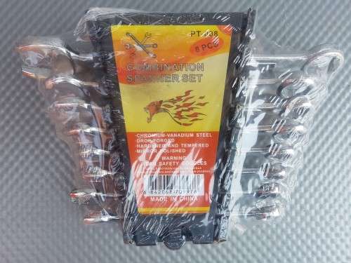 NEW - Tools Spanners, Work gloves, Multimeter, Vulcanising tire repair kit, Rotating Ratchet is used
