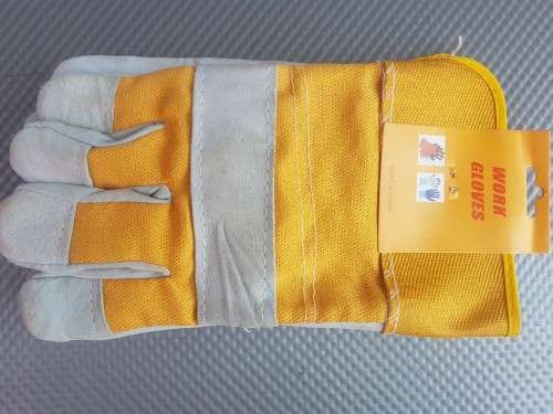NEW - Tools Spanners, Work gloves, Multimeter, Vulcanising tire repair kit, Rotating Ratchet is used