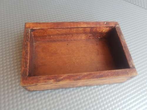 Vintage! Wood & Metal Alloy Trinket Box Elephant Themed.