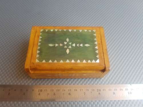Vintage! Wooden Trinket Box.
